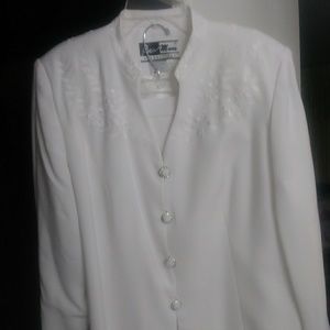 Dresses, Suits, Skirts, Women's Boutiques